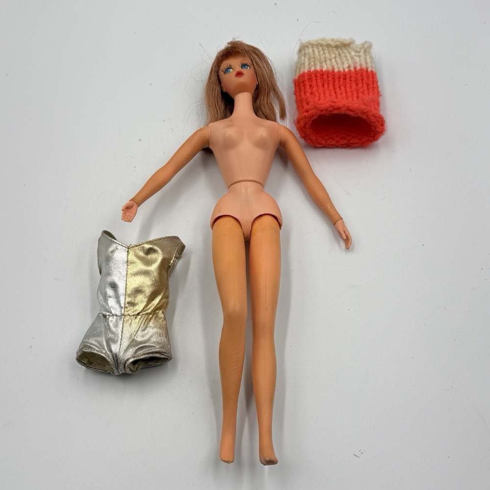 Vintage Barbie Doll TNT Twist N Turn Go Go Co‎ Co Hair Rooted Lashes Outfit